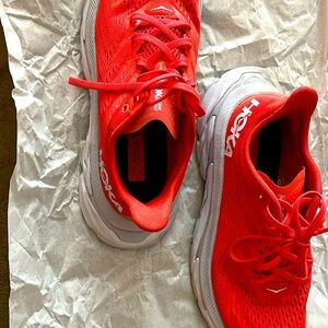 🌟 Amazing Sale on Hoka Shoes – Limited Time Offer! 🌟